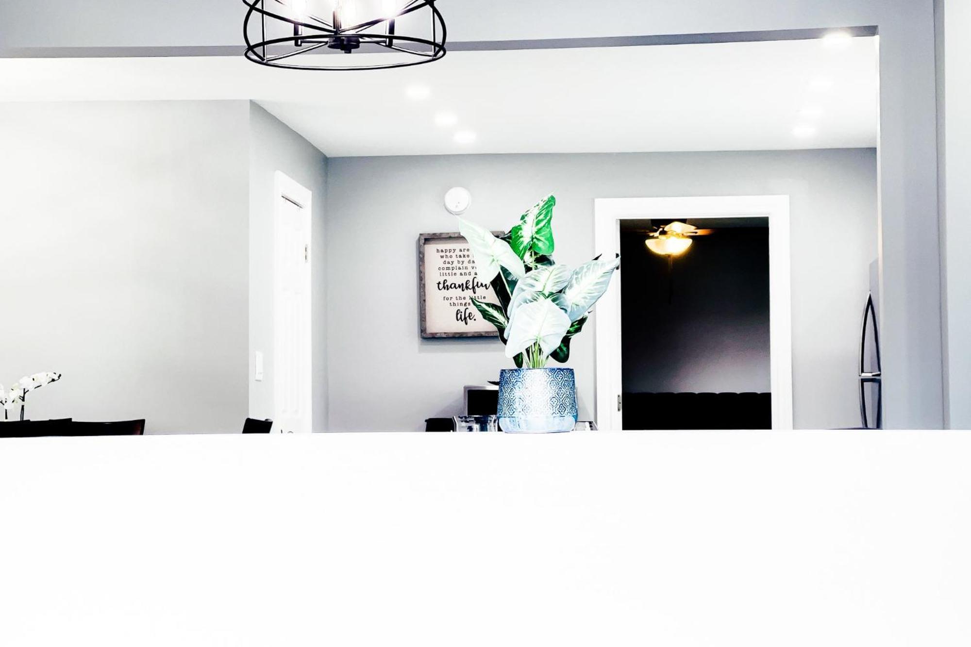 2 Homes, 1 Stay-7Br Niagara Falls Compound Εξωτερικό φωτογραφία
