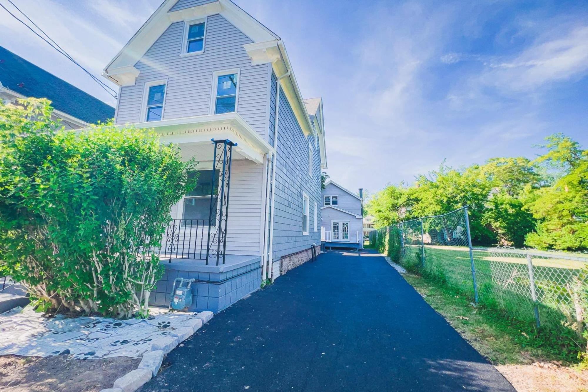 2 Homes, 1 Stay-7Br Niagara Falls Compound Εξωτερικό φωτογραφία