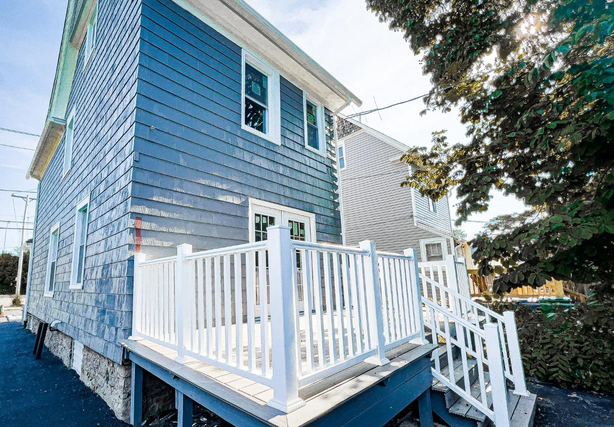 2 Homes, 1 Stay-7Br Niagara Falls Compound Εξωτερικό φωτογραφία